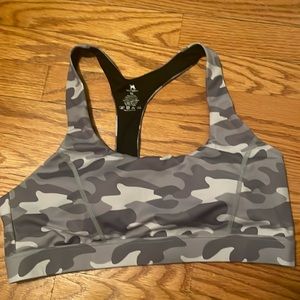 Wild south xl grey camo bra